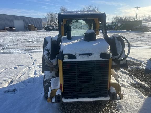 Image of John Deere 324G equipment image 3