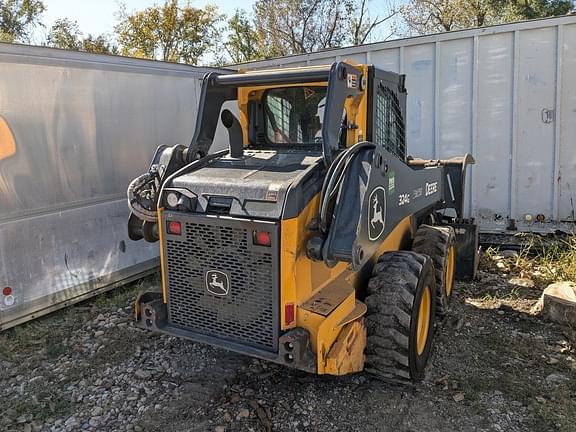 Image of John Deere 324G equipment image 3