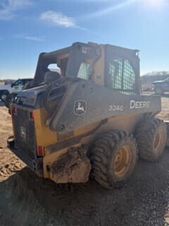 Image of John Deere 324G equipment image 2
