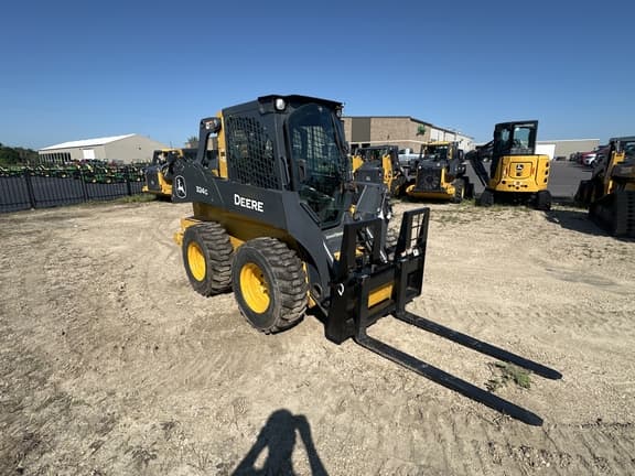 Image of John Deere 324G equipment image 1