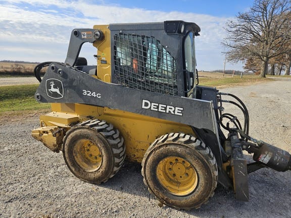 2021 John Deere 324G Equipment Image0