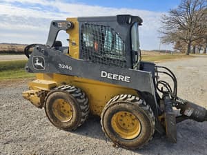 2021 John Deere 324G Image