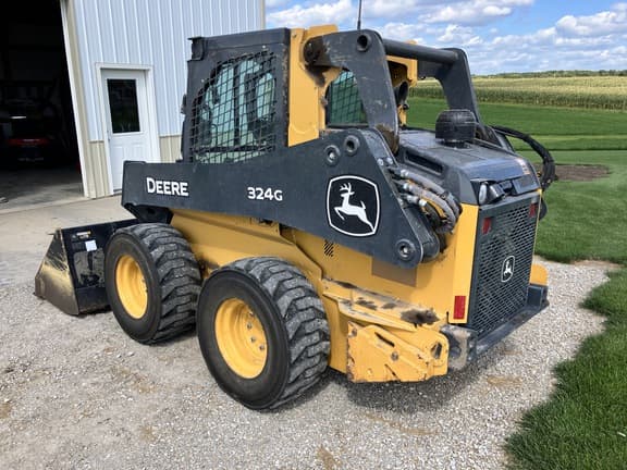 Image of John Deere 324G equipment image 2