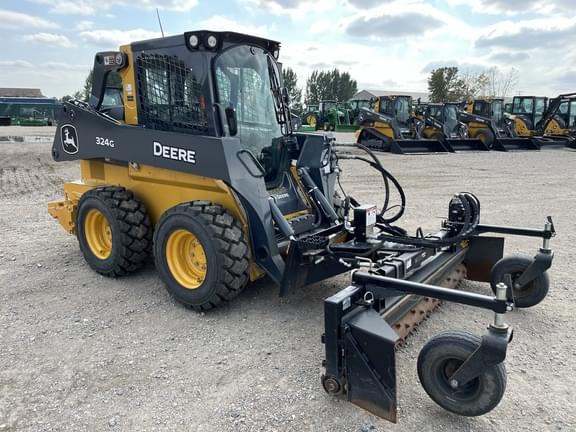 Image of John Deere 324G equipment image 1