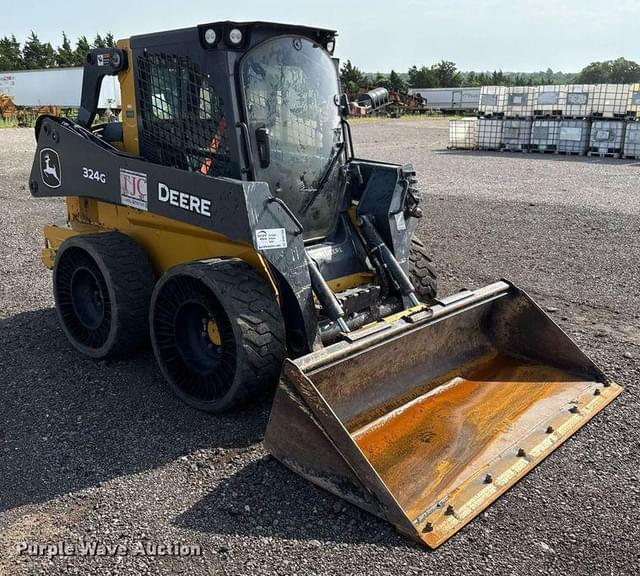 Image of John Deere 324G equipment image 2