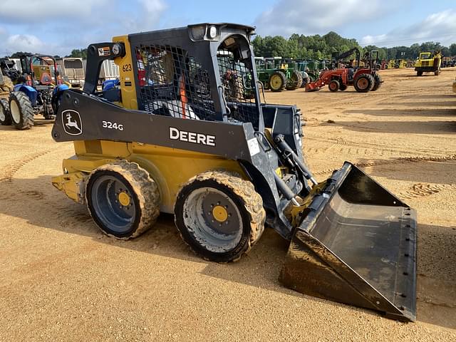 Image of John Deere 324G equipment image 3