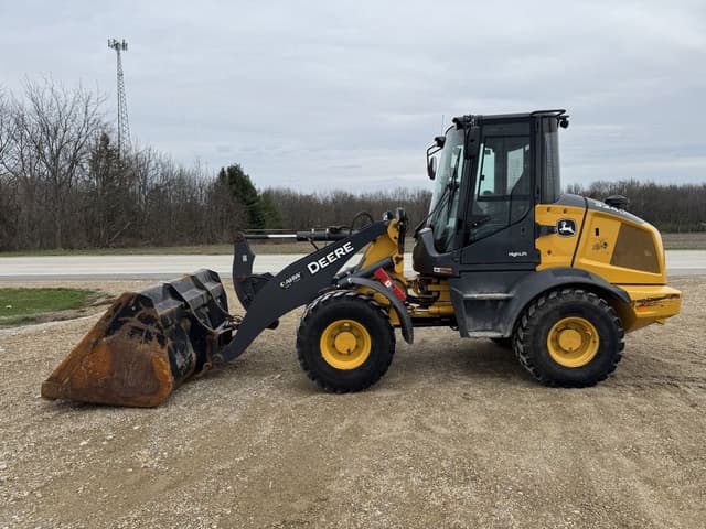 Image of John Deere 324L equipment image 1