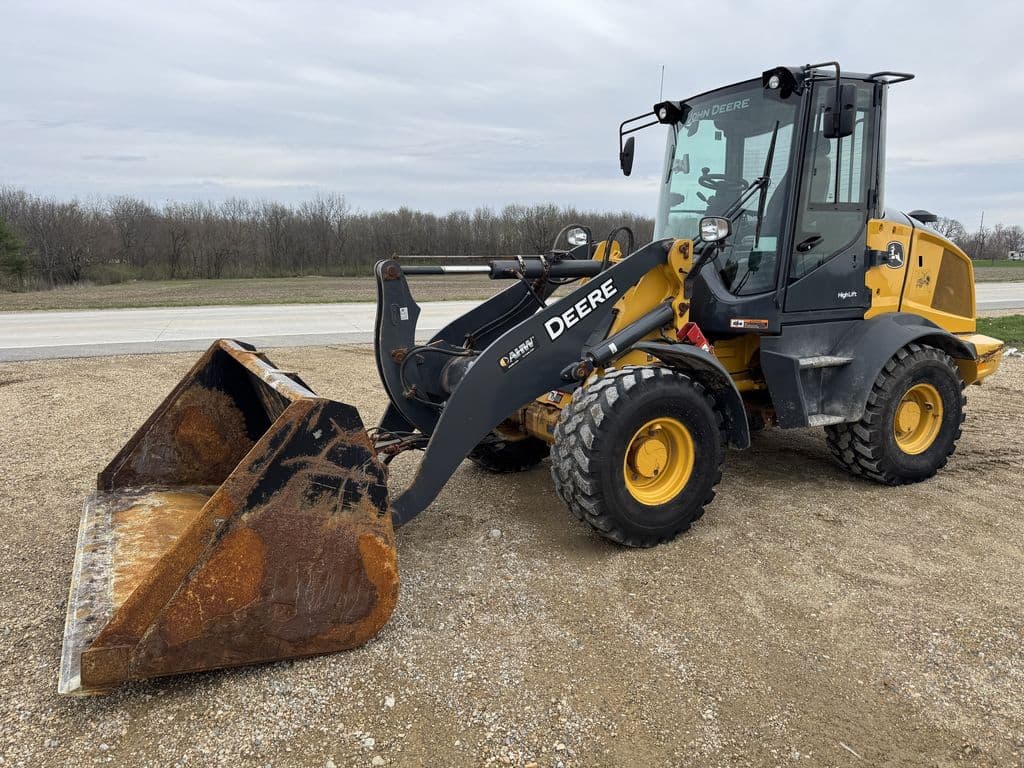 Image of John Deere 324L Primary image