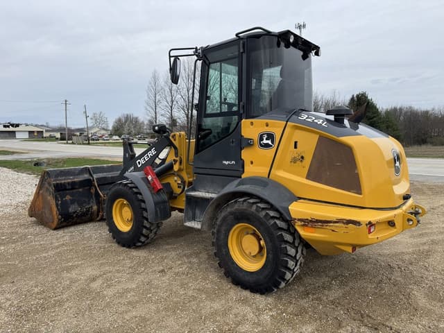 Image of John Deere 324L equipment image 2