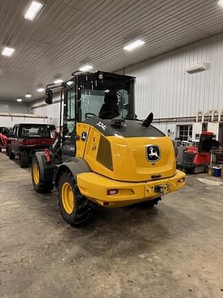 Image of John Deere 324L equipment image 1