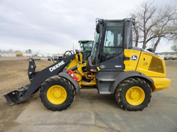 Image of John Deere 324L equipment image 1