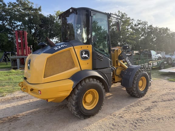2021 John Deere 324L Equipment Image0