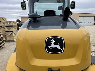 Main image John Deere 324L 10