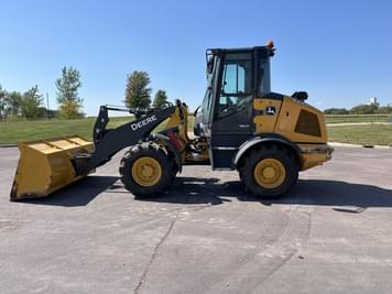 Main image John Deere 324L