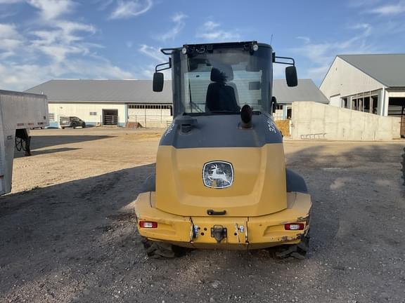 Image of John Deere 324L equipment image 4