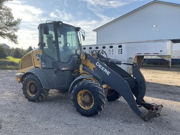 Image of John Deere 324L equipment image 1