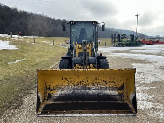 Image of John Deere 324L equipment image 3