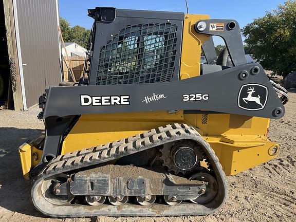 Image of John Deere 325G equipment image 3