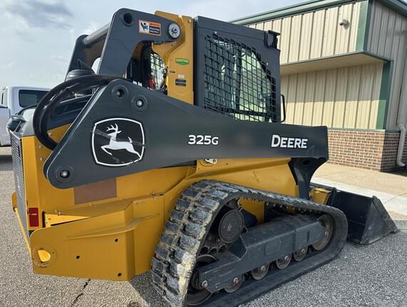 Image of John Deere 325G equipment image 2