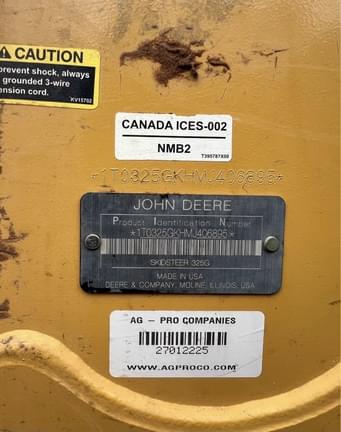 Image of John Deere 325G equipment image 4