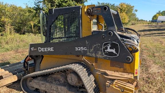 Image of John Deere 325G equipment image 2