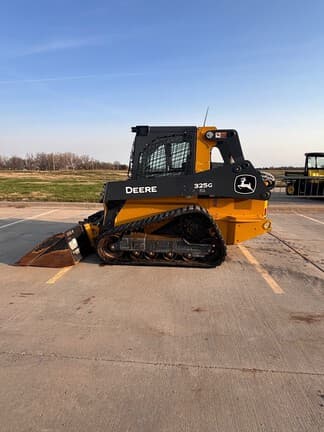 Image of John Deere 325G equipment image 2