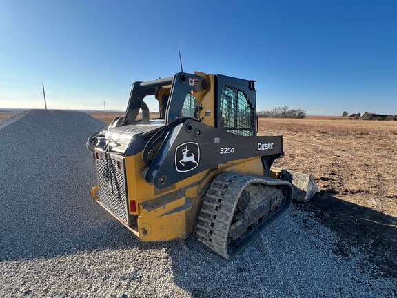 Image of John Deere 325G equipment image 4