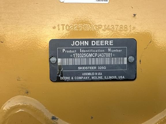 Image of John Deere 325G equipment image 2