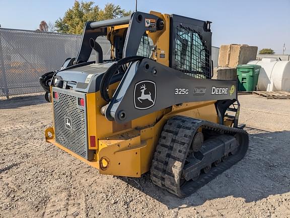 Image of John Deere 325G equipment image 2