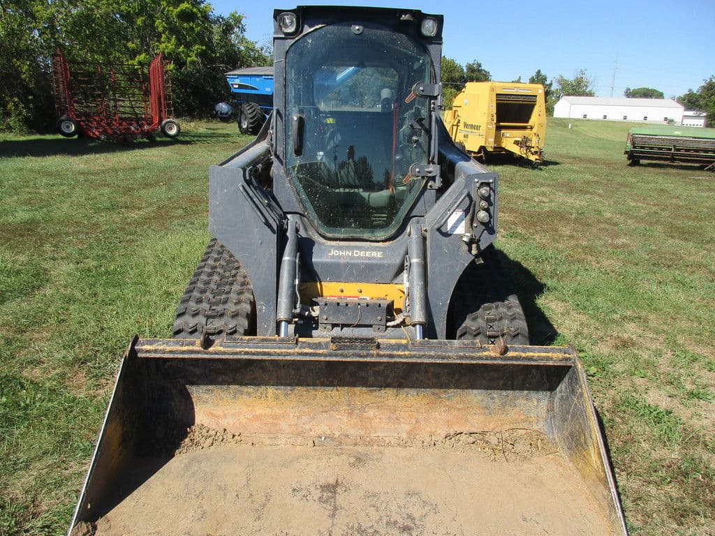 Image of John Deere 325G Primary image
