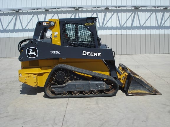 2021 John Deere 325G Equipment Image0