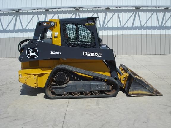 Image of John Deere 325G Primary image