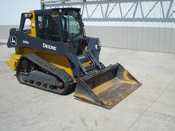 Image of John Deere 325G equipment image 2