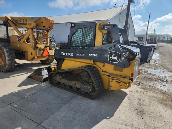 Image of John Deere 325G equipment image 4