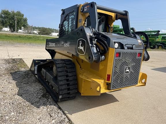 Image of John Deere 325G equipment image 4