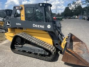2021 John Deere 325G Image