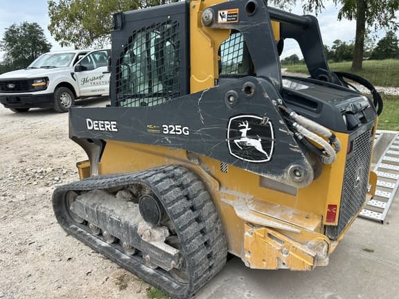 Image of John Deere 325G equipment image 3