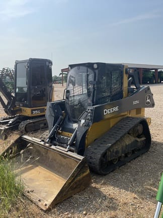 Main image John Deere 325G