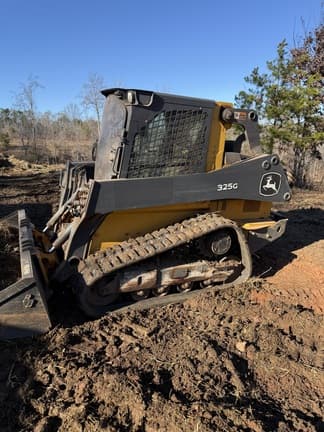 Image of John Deere 325G equipment image 2