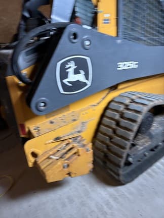 Image of John Deere 325G equipment image 4