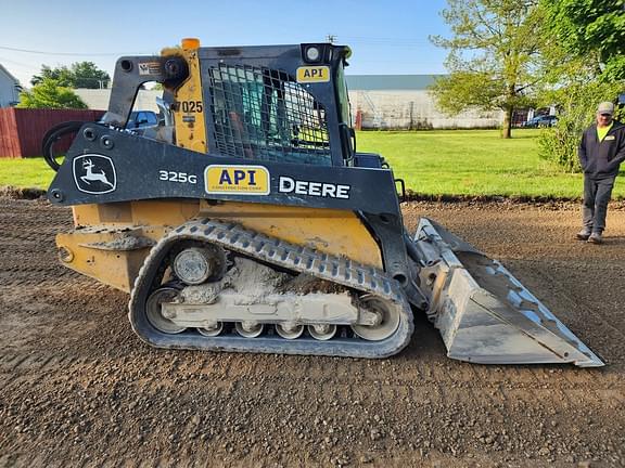 Image of John Deere 325G equipment image 4