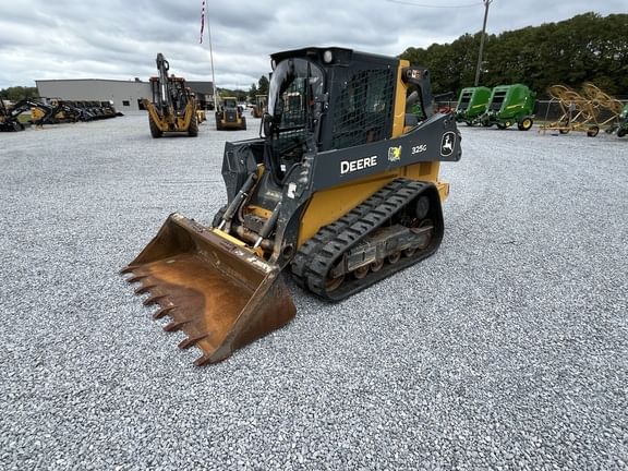 2021 John Deere 325G Equipment Image0