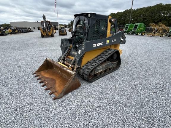 Image of John Deere 325G Primary image