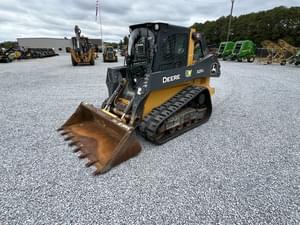 2021 John Deere 325G Image