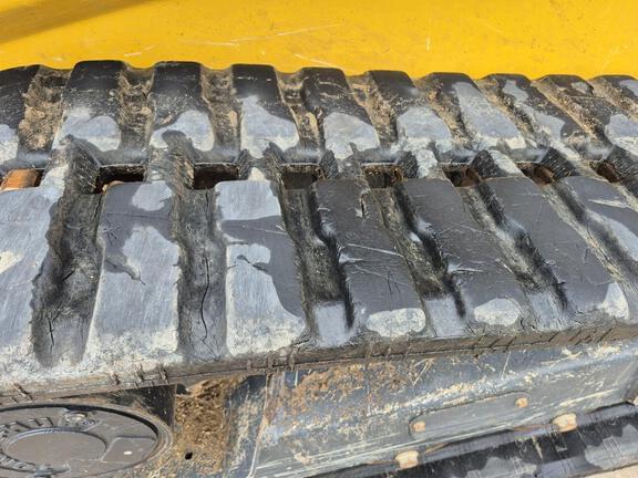 Image of John Deere 325G equipment image 2