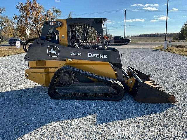 Image of John Deere 325G equipment image 3