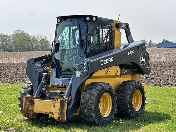 Image of John Deere 330G equipment image 2