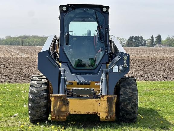Image of John Deere 330G equipment image 1