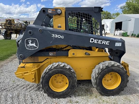Image of John Deere 330G equipment image 2