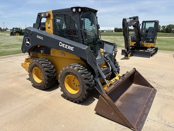 2021 John Deere 330G Equipment Image0